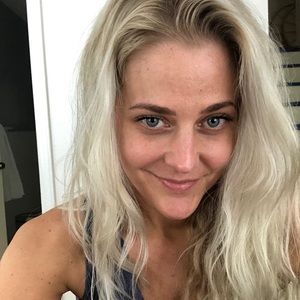 Meet your Posher, Abigail